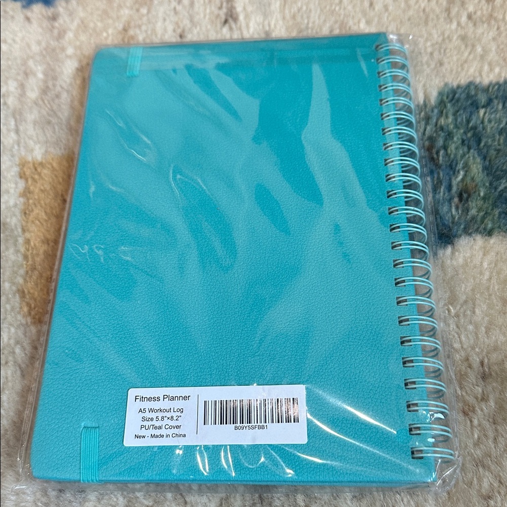 ♥️ NWT Teal Fitness Planner - Picture 3 of 6